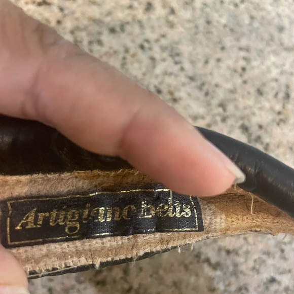 Vintage Black Leather Belt with Gold Lions - Picture 3 of 6